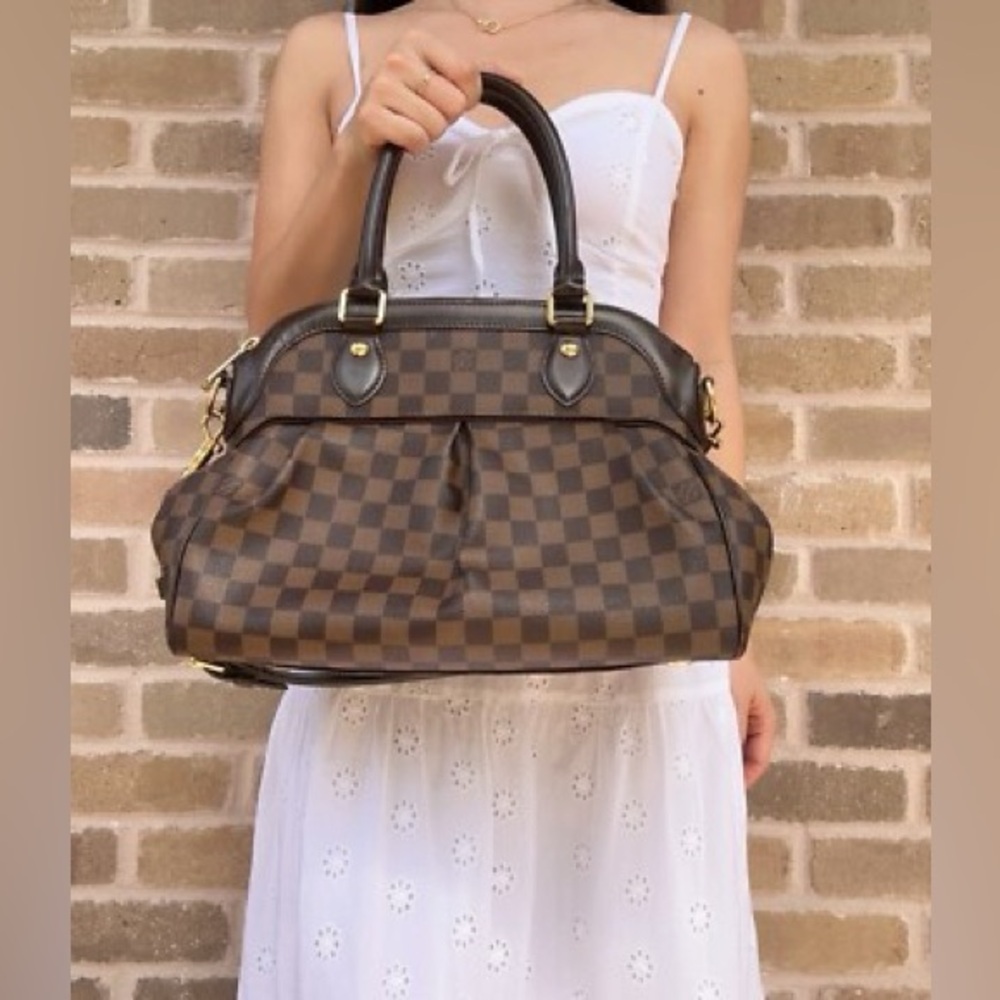 Authentic Louis Vuitton Trevi PM Damier